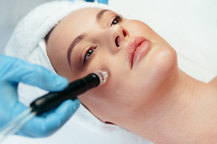 : Certified aesthetician performing BB Glow at Innovative Dentistree Islamabad